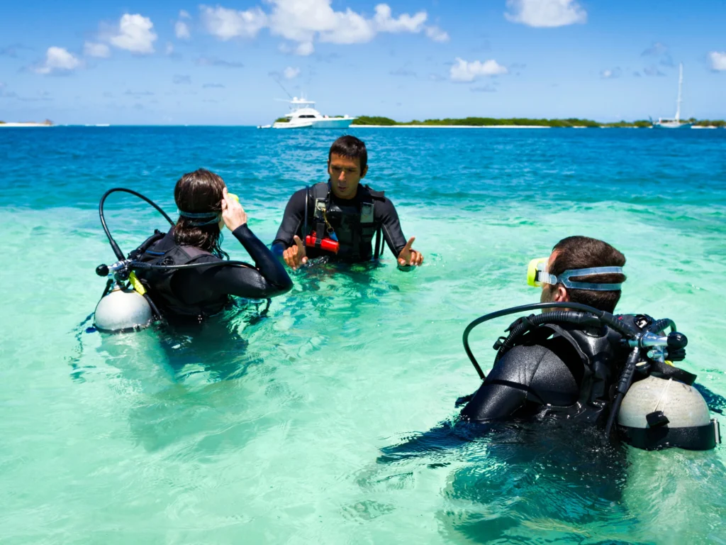 7 Essential Steps to Becoming a Dive Master